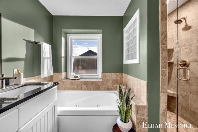 $499,900 | 5664 Nancy Drive Southwest, Wyoming, MI 49418