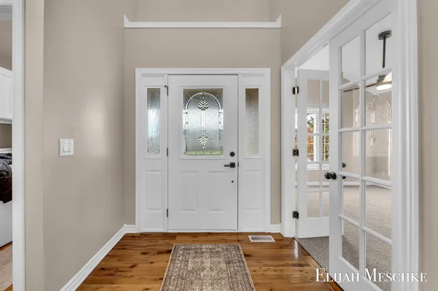 $499,900 | 5664 Nancy Drive Southwest, Wyoming, MI 49418