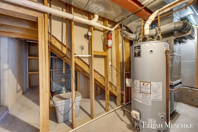 $499,900 | 5664 Nancy Drive Southwest, Wyoming, MI 49418