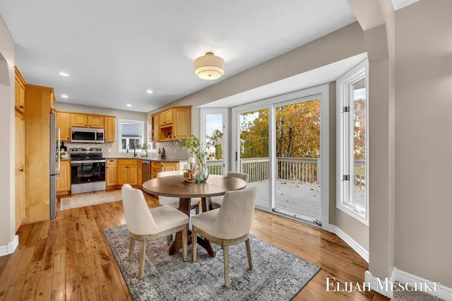 $499,900 | 5664 Nancy Drive Southwest, Wyoming, MI 49418