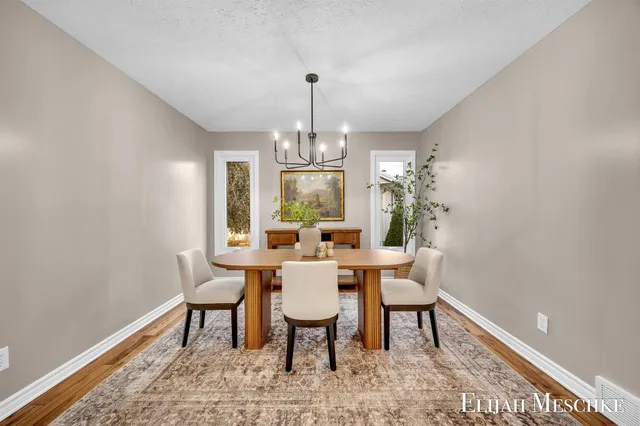 $499,900 | 5664 Nancy Drive Southwest, Wyoming, MI 49418