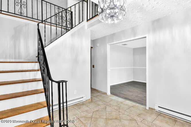 407 Cook Road Jackson, NJ 08527 - Photo 3 of 25 a view of entryway