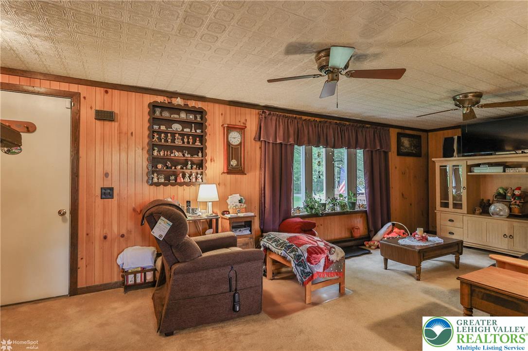 2480 Schlegel Road Bath, PA 18014 - Photo 3 of 30 Gallery Image 3