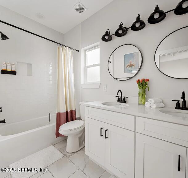 409 Fifteenth Street St. Augustine, FL 32084 - Photo 27 of 45 Double Vanity