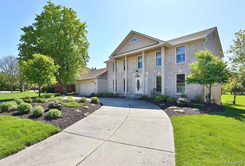 25215 Rutledge Crossing Farmington Hills, MI 48335 - Photo 1 of 1 Gallery Image 1