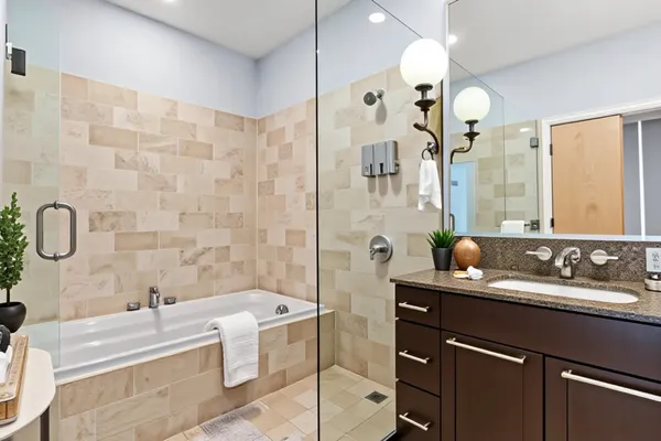 $675,000 | 1600 Barton Springs Road, Unit 4602, Austin, TX 78704