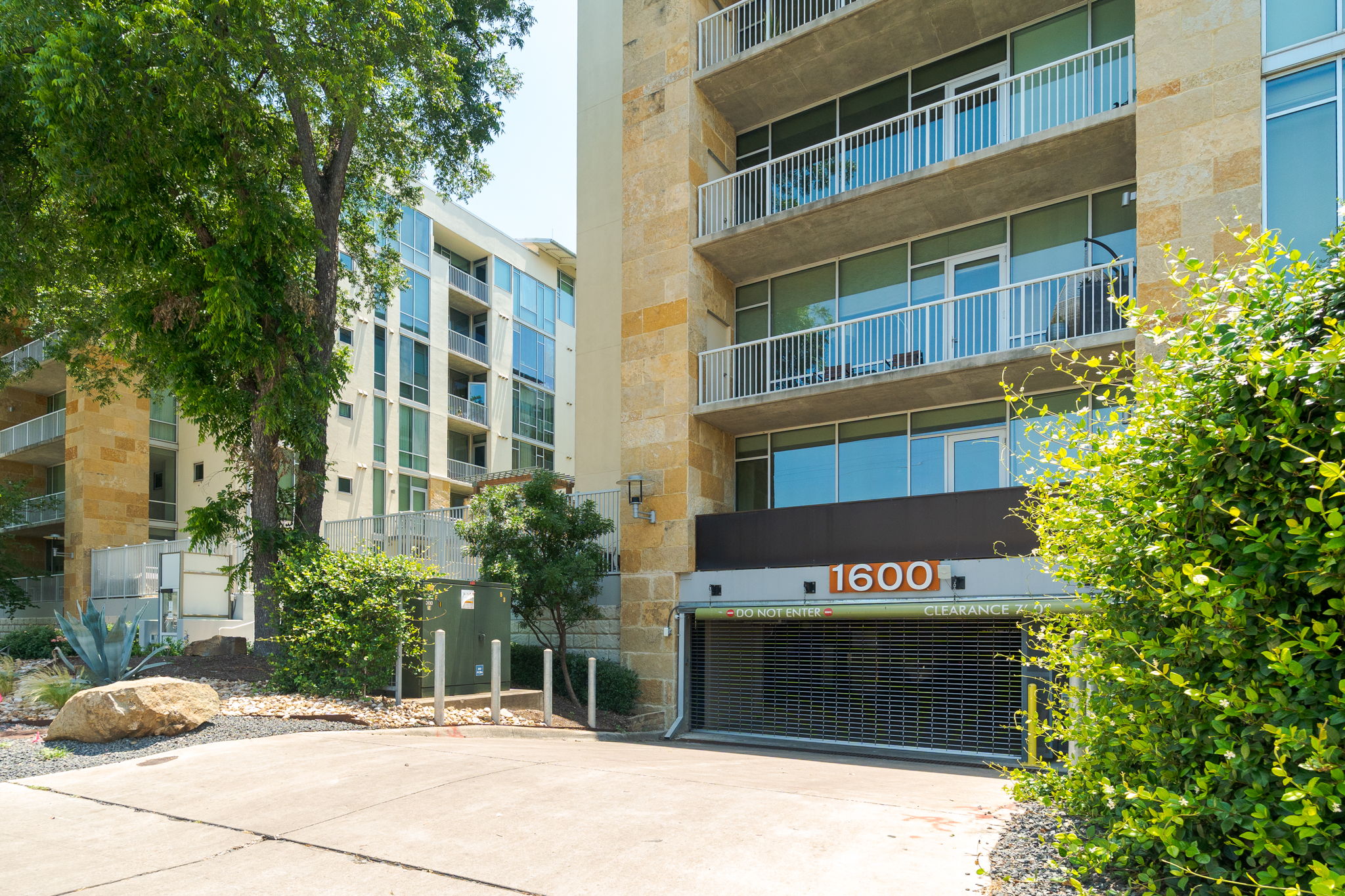 1600 Barton Springs Road, Unit 4602 Austin, TX 78704 - Photo 22 of 39 View of apartment building / complex