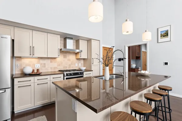 $675,000 | 1600 Barton Springs Road, Unit 4602, Austin, TX 78704