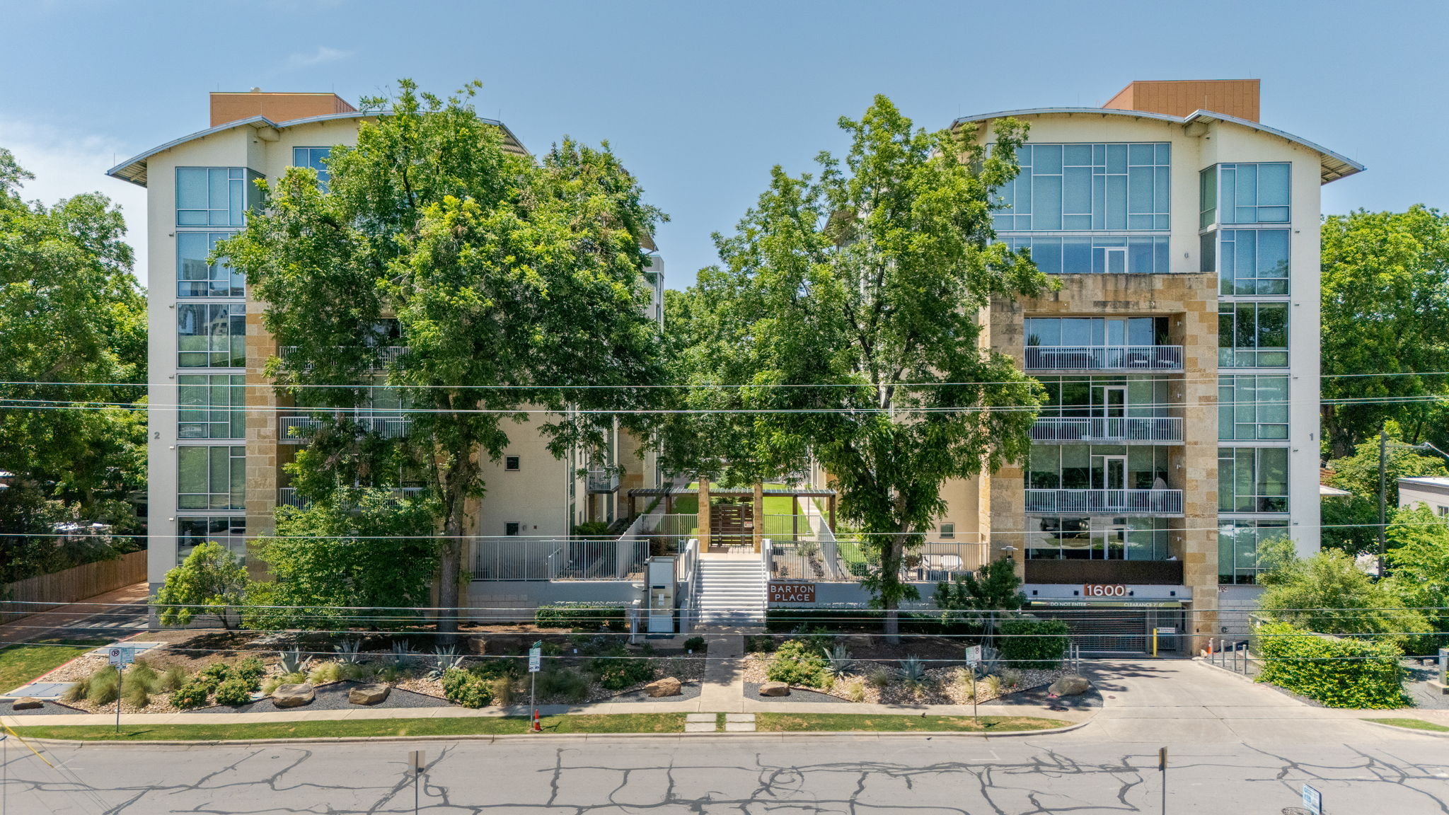 1600 Barton Springs Road, Unit 4602 Austin, TX 78704 - Photo 35 of 39 View of building exterior