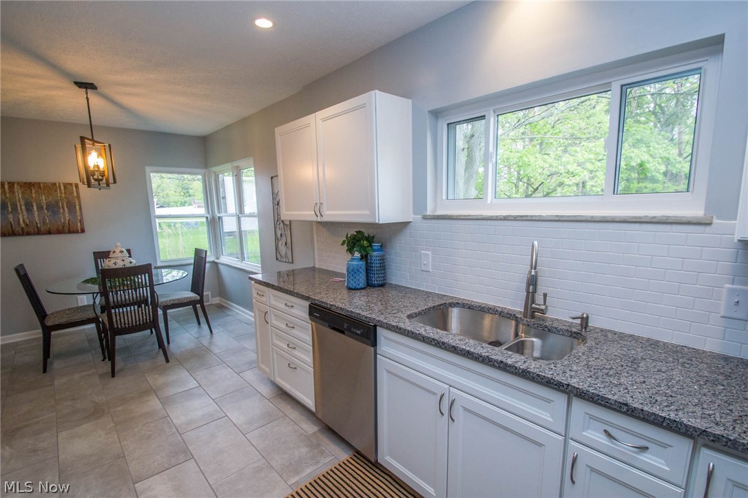330 Hillside Road Independence, OH 44131 - Photo 11 of 32 Gallery Image 11