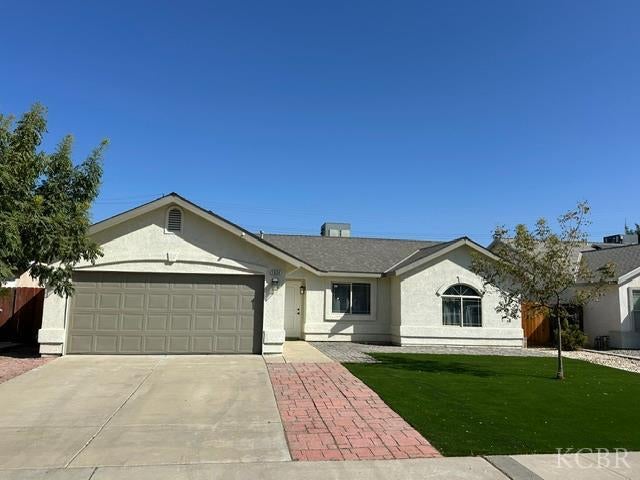1824 West Spring Crest Street Hanford, CA 93230 - Photo 1 of 25 Gallery Image 1