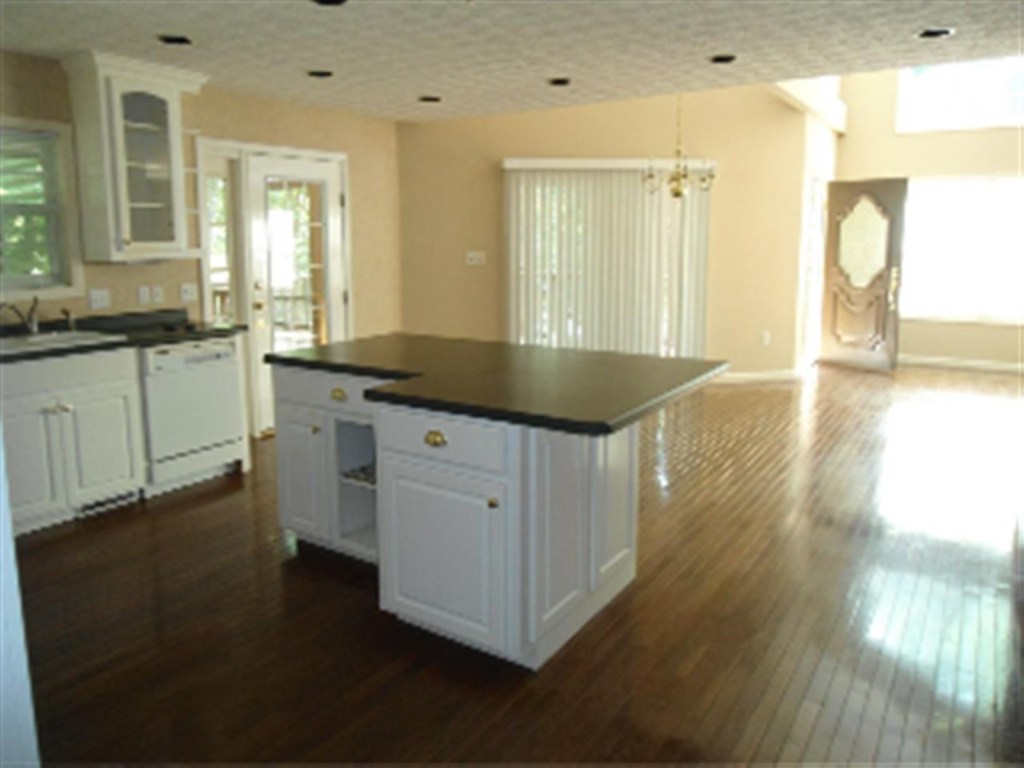 280 Capps Road Fair Play, SC 29643 - Photo 6 of 22 Gallery Image 6