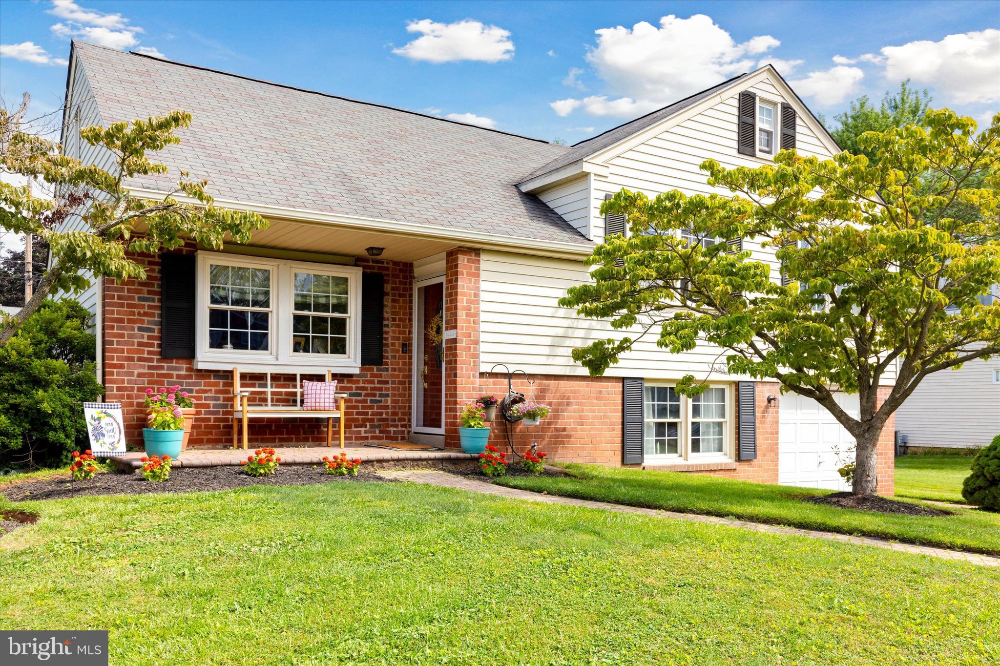 3121 Shirlene Road Norristown, PA 19403 - Photo 3 of 35 Gallery Image 3
