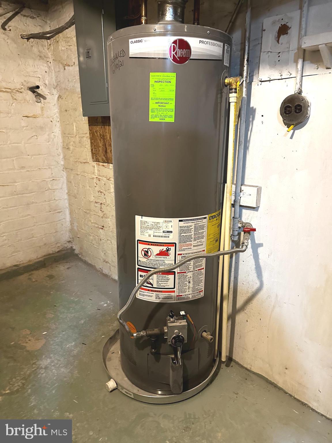 3716 6th Street Baltimore, MD 21225 - Photo 33 of 39 lower level utilities