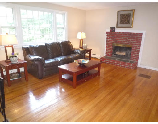 35 Simon Willard Road Acton, MA 01720 - Photo 2 of 15 Gallery Image 2