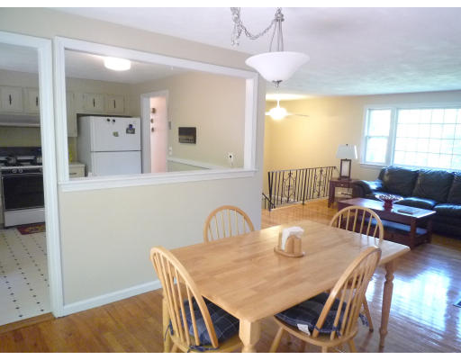 35 Simon Willard Road Acton, MA 01720 - Photo 4 of 15 Gallery Image 4