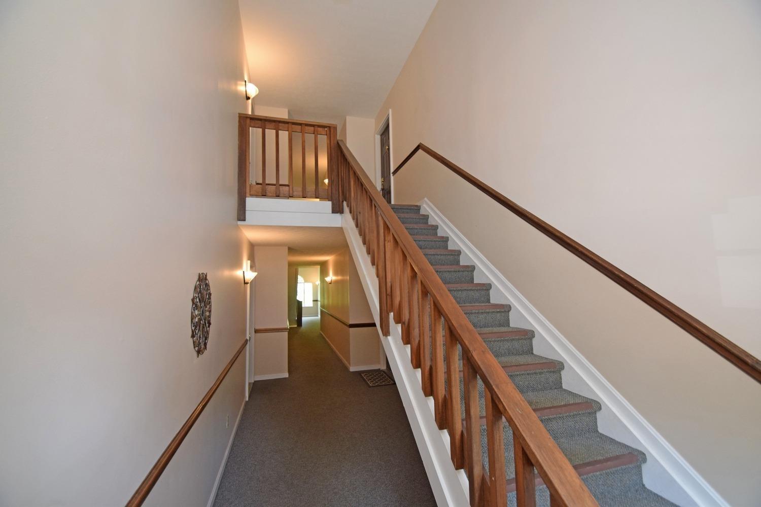 10555 Montgomery Road, Unit 10 Montgomery, OH 45242 - Photo 5 of 27