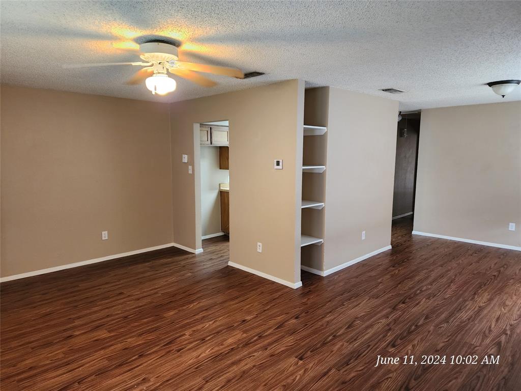 429 Southwest Thomas Street, Unit D Burleson, TX 76028 - Photo 5 of 10