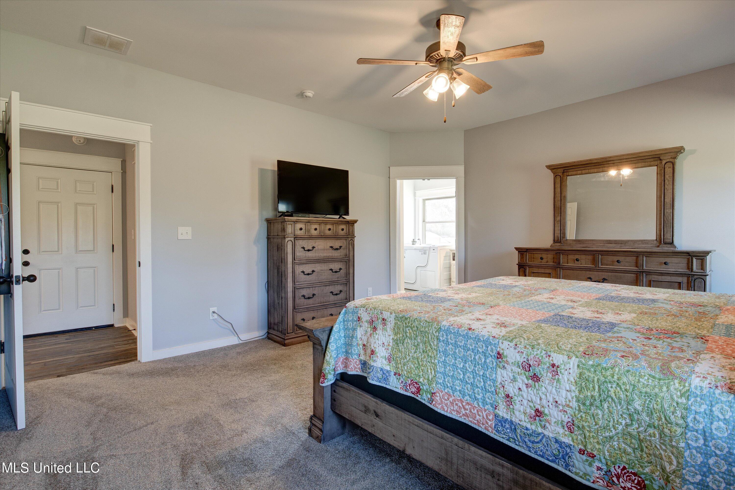 37 Burton Road Senatobia, MS 38668 - Photo 20 of 32 20-IMG_1969_70_71_72_73_74