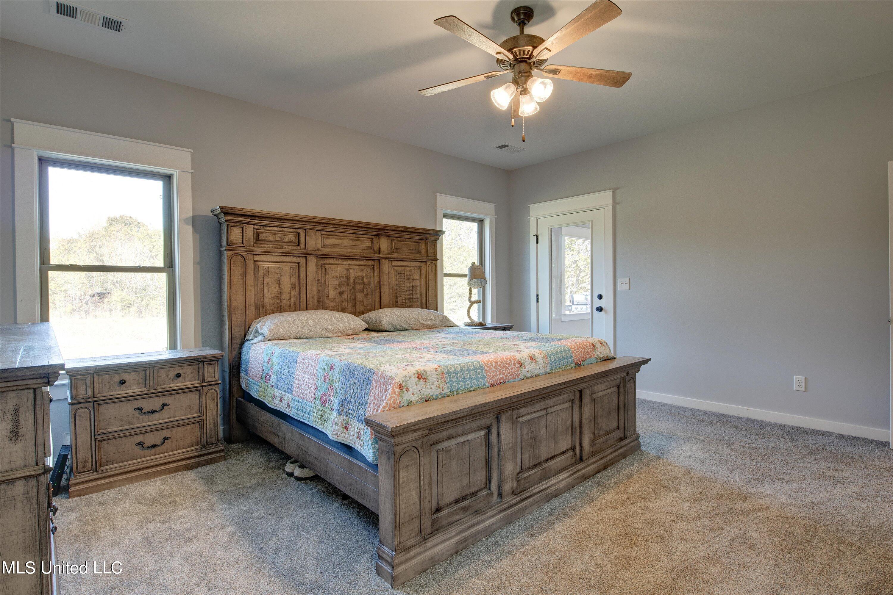 37 Burton Road Senatobia, MS 38668 - Photo 21 of 32 21-IMG_1975_76_77_78_79_80