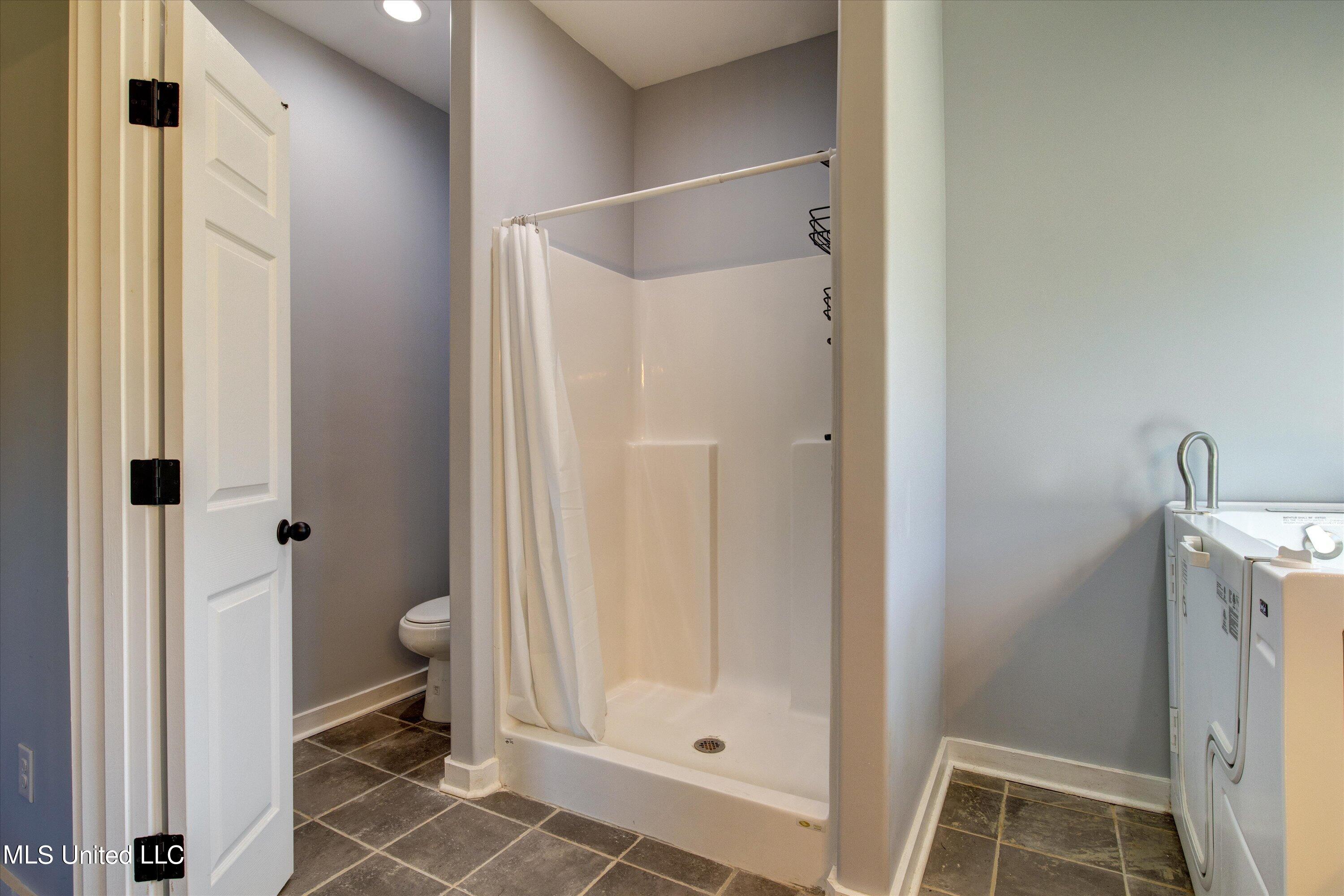 37 Burton Road Senatobia, MS 38668 - Photo 23 of 32 23-IMG_1987_8_9