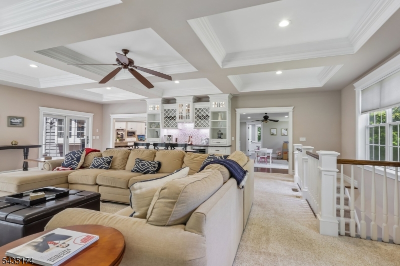 27 Burlington Road Berkeley Heights, NJ 07974 - Photo 11 of 37