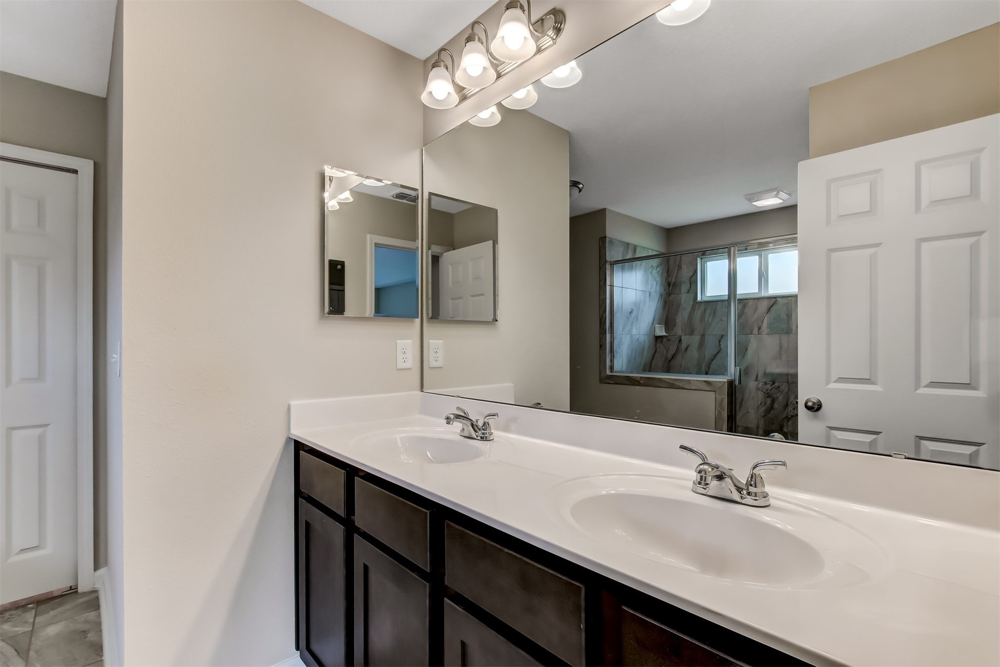 96735 Quartz Lane Yulee, FL 32097 - Photo 19 of 61 primary bath