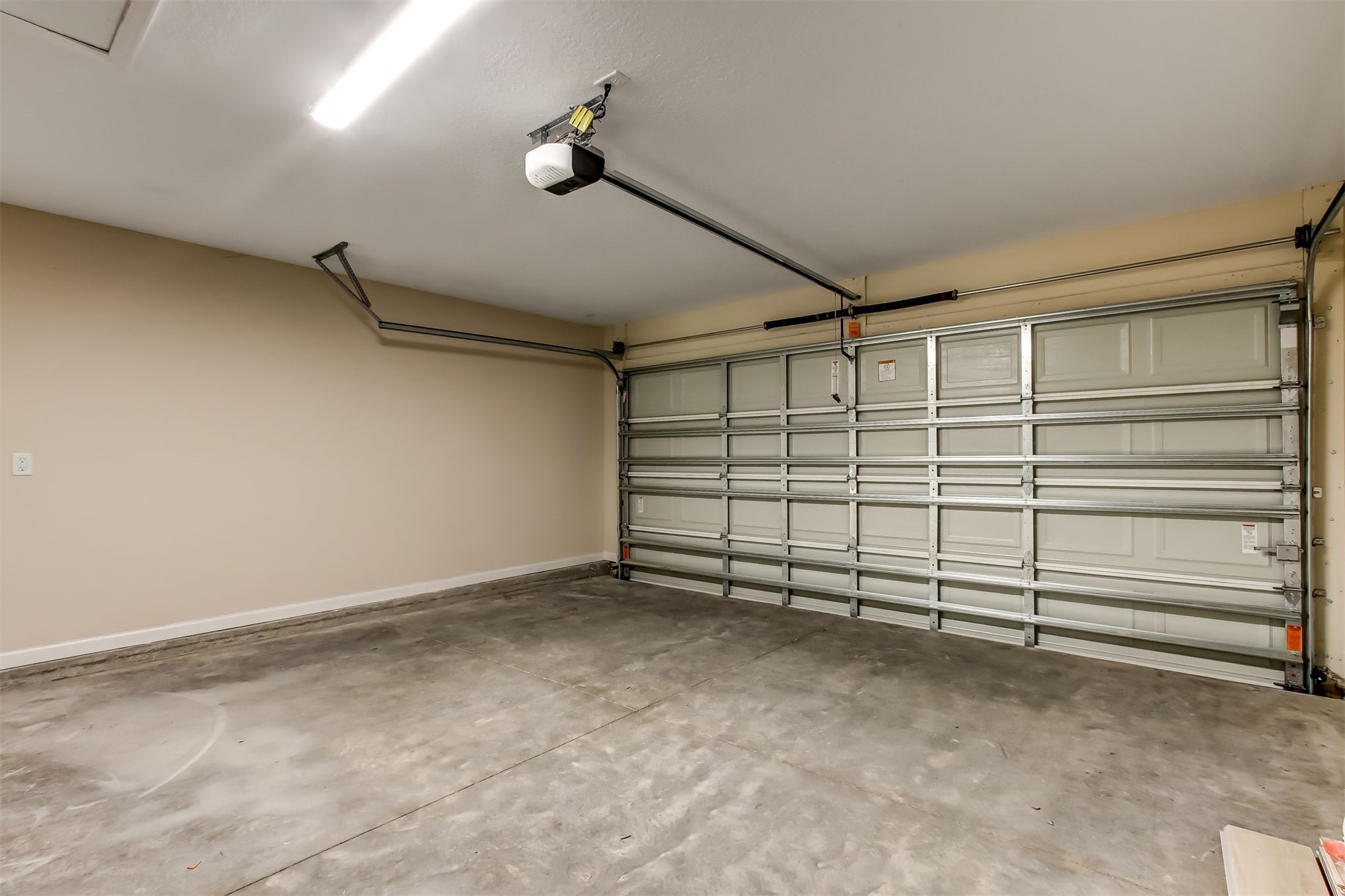 96735 Quartz Lane Yulee, FL 32097 - Photo 25 of 61 2 car garage