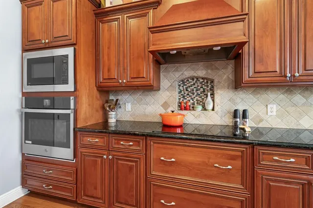 $825,000 | 404 Inlet Road, Ruskin, FL 33570