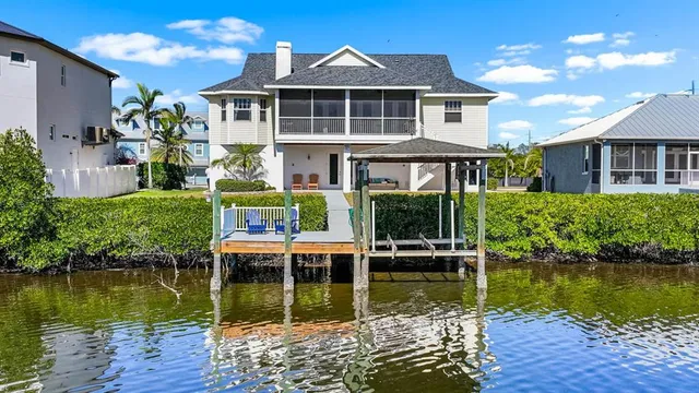 $825,000 | 404 Inlet Road, Ruskin, FL 33570