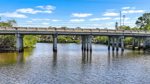 $825,000 | 404 Inlet Road, Ruskin, FL 33570