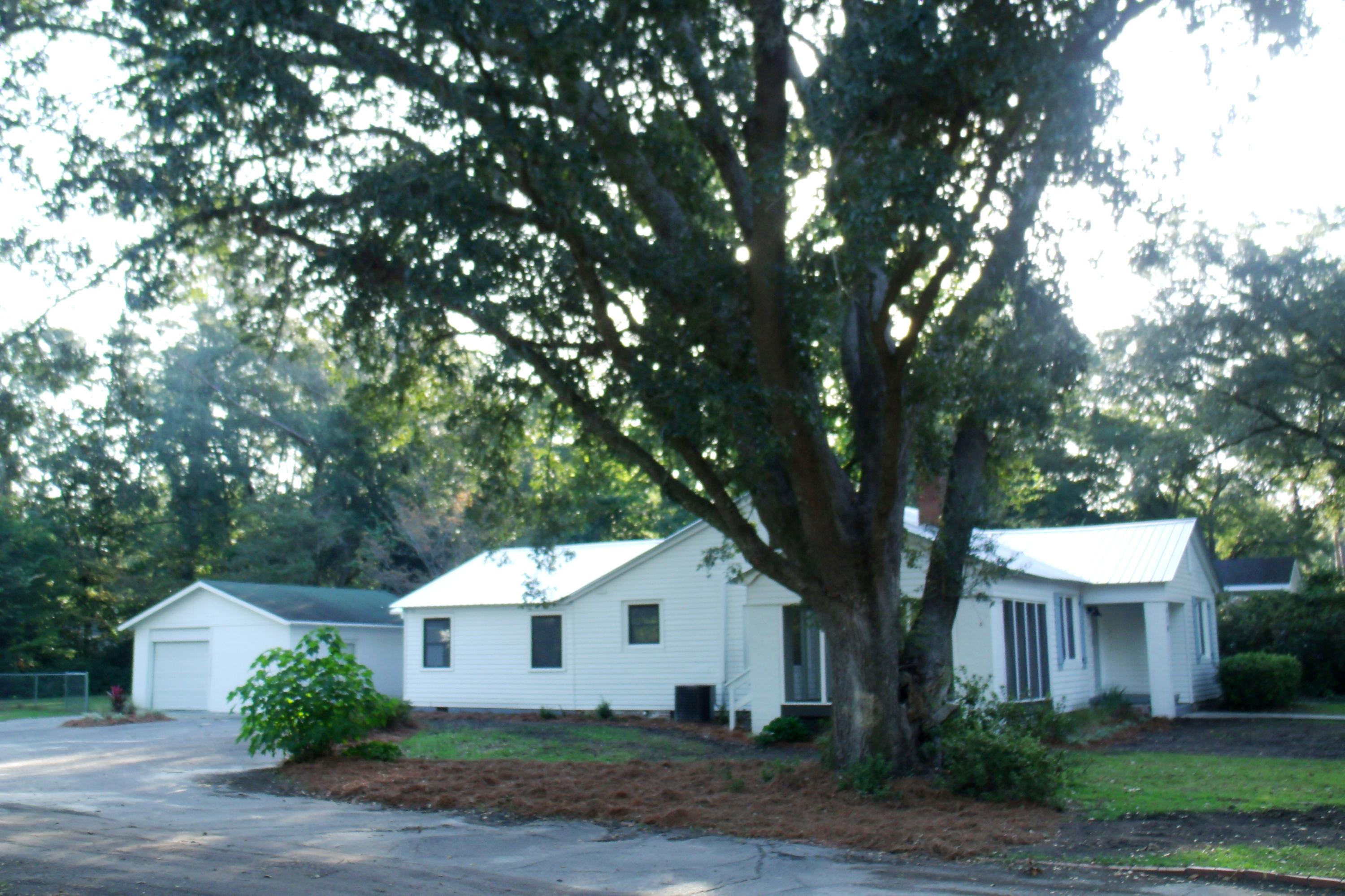 610 Forest Hills Road Walterboro, SC 29488 - Photo 4 of 42 610 Forest Hills Rd.