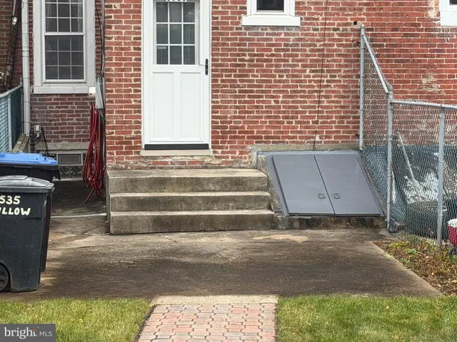 $2,724 | 1535 Willow Street, Norristown, PA 19401