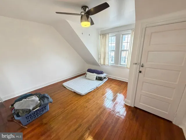 $2,724 | 1535 Willow Street, Norristown, PA 19401