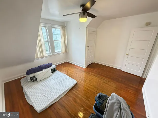 $2,724 | 1535 Willow Street, Norristown, PA 19401