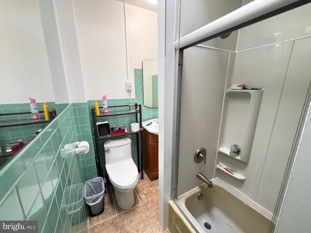 $2,724 | 1535 Willow Street, Norristown, PA 19401