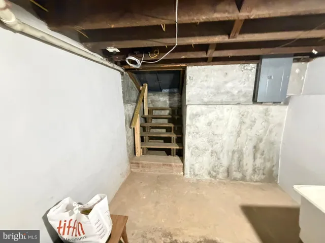 $2,724 | 1535 Willow Street, Norristown, PA 19401