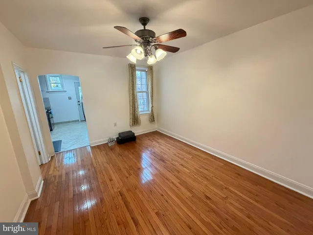 $2,724 | 1535 Willow Street, Norristown, PA 19401