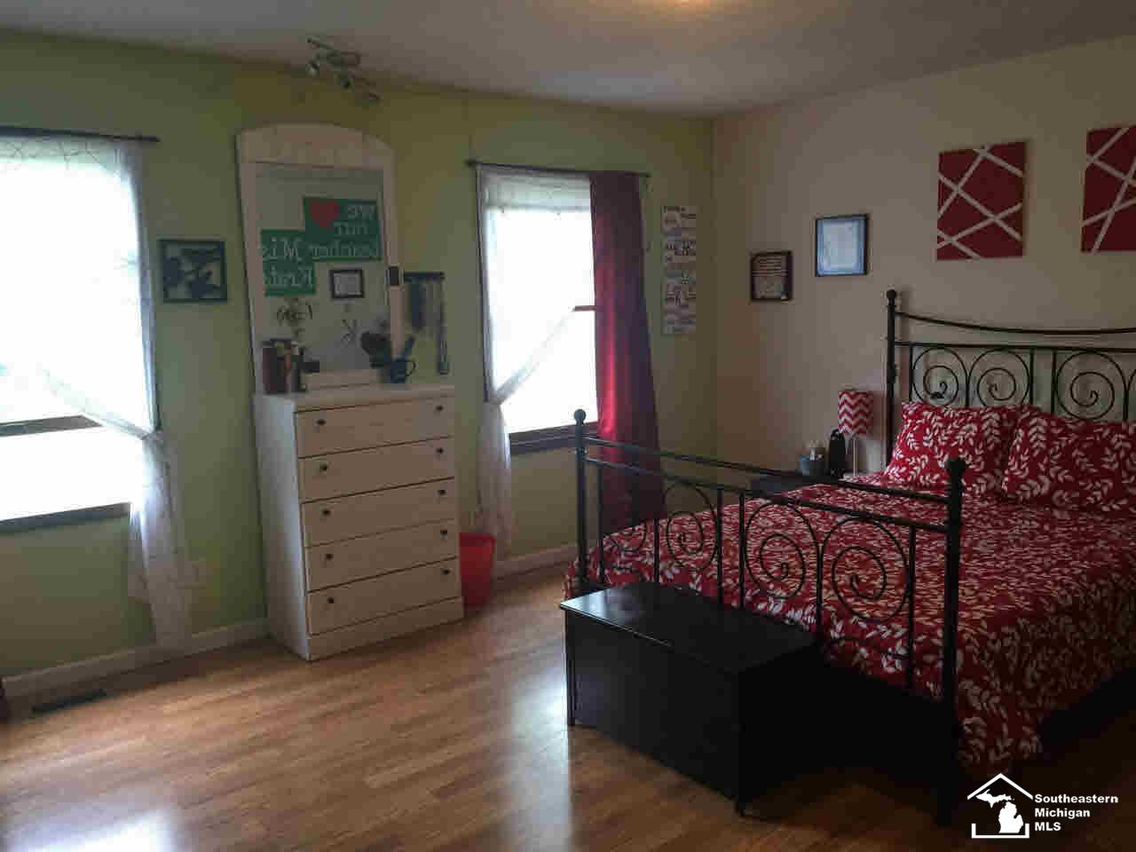 1932 West Sterns Road Temperance, MI 48182 - Photo 10 of 13 3rd Bedroom