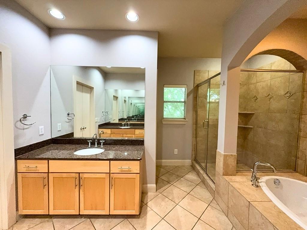 4317 Cedar Springs Road, Unit E Dallas, TX 75219 - Photo 16 of 27