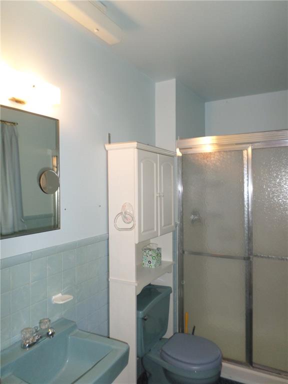 120 Apple Hill Road Waynesburg, PA 15370 - Photo 17 of 20