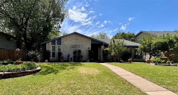 $365,000 | 44 Merrie Circle, Richardson, TX 75081