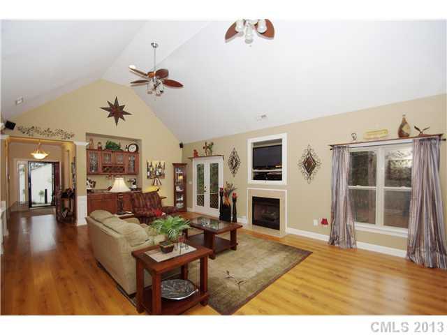 4028 Mellon Road Matthews, NC 28104 - Photo 5 of 16 Gallery Image 5