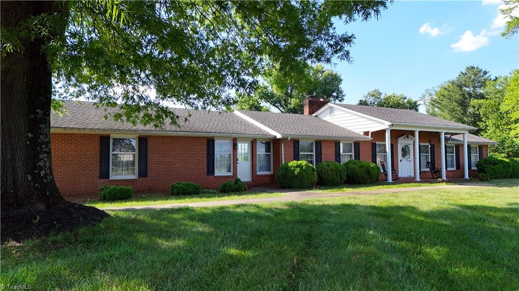 660 Shoals Road Pinnacle, NC 27043 - Photo 3 of 22