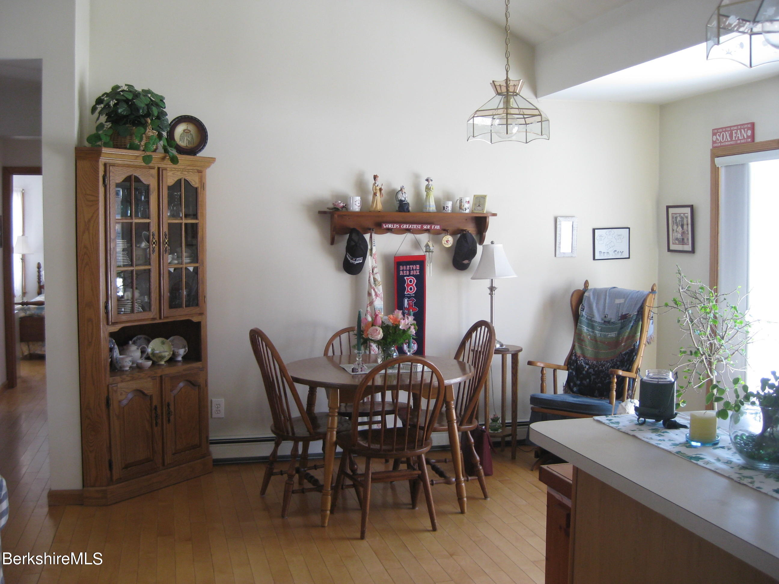 40 Notch Road Adams, MA 01220 - Photo 9 of 23 dining open to kitchen