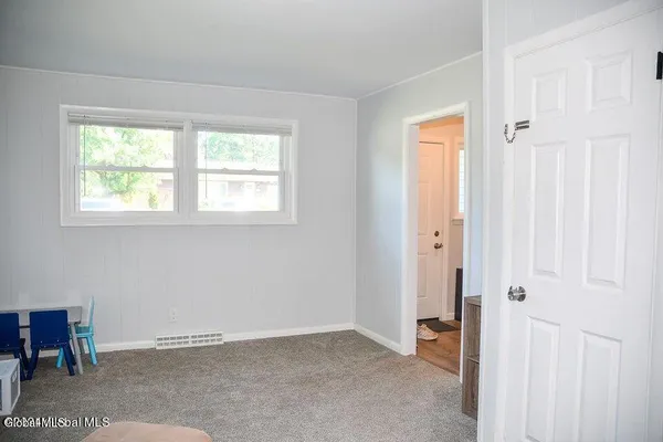 $2,700 | 20 Marie Parkway, Colonie, NY 12211