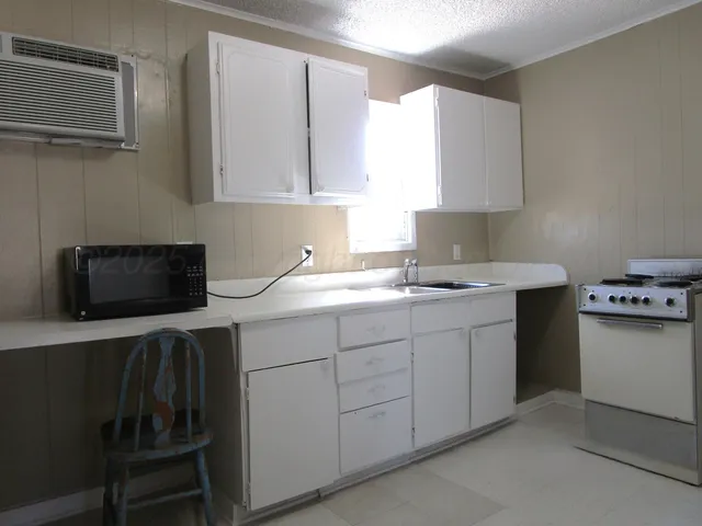 $1,200 | 607 West Wilson Street, Unit 1, Borger, TX 79007