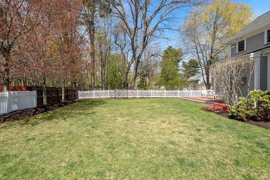 15 Parker Road Wellesley, MA 02482 - Photo 2 of 38