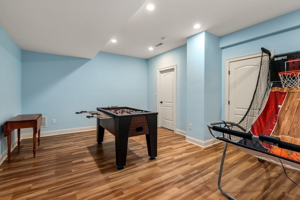 15 Parker Road Wellesley, MA 02482 - Photo 29 of 38