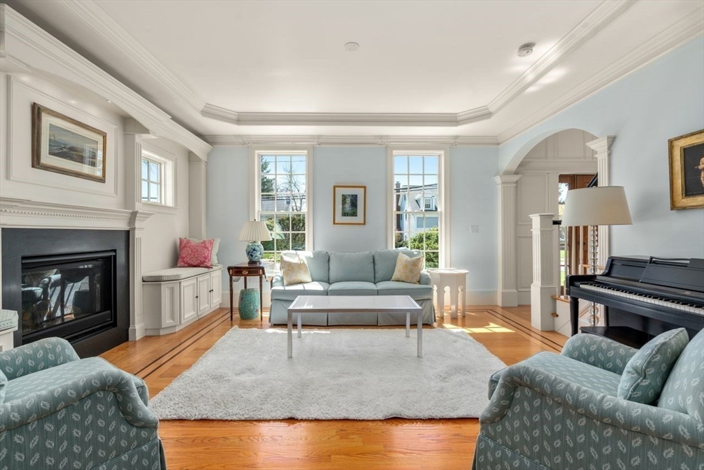 15 Parker Road Wellesley, MA 02482 - Photo 3 of 38